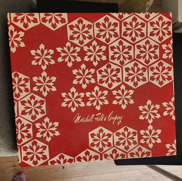 Marshall Fields Store Christmas Box Vintage - Picture 2 of 10